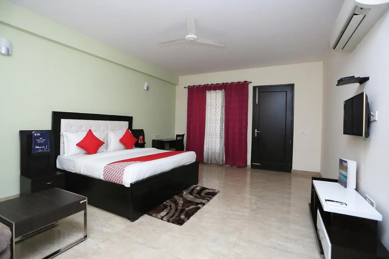 Oyo 27674 Dhairya Residency Gurgaon 3*,  Indien
