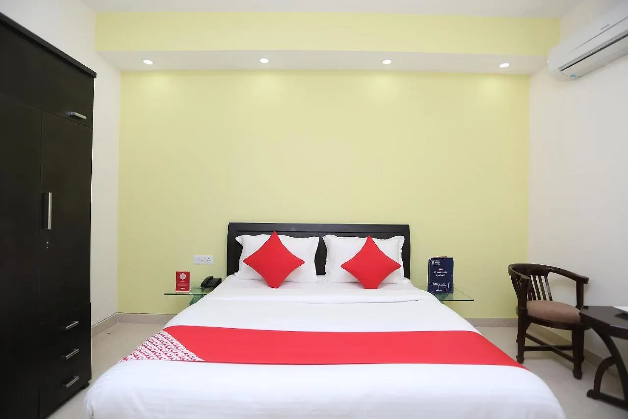 Oyo 27674 Dhairya Residency Gurgaon