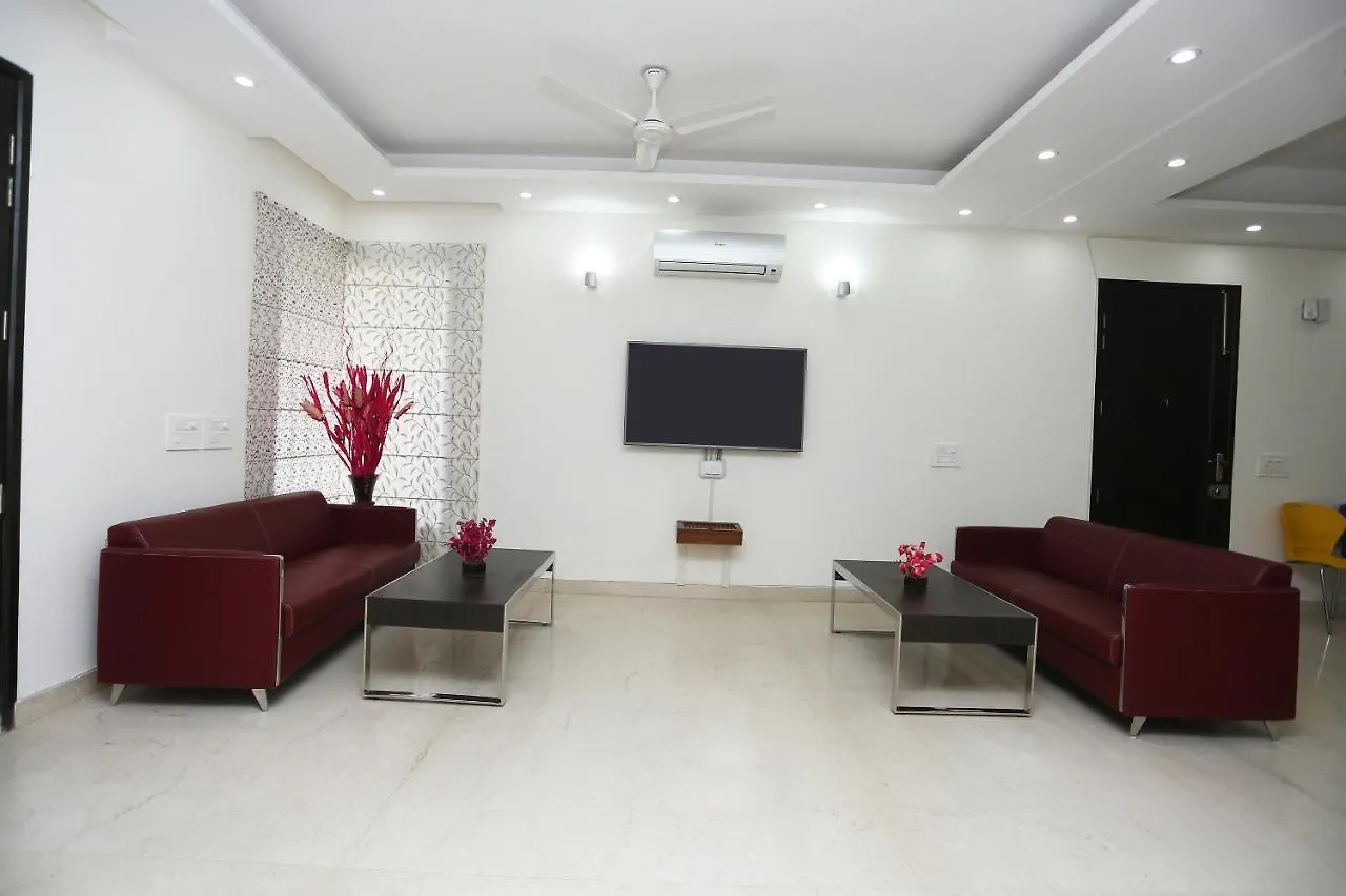Oyo 27674 Dhairya Residency Gurgaon Hotel