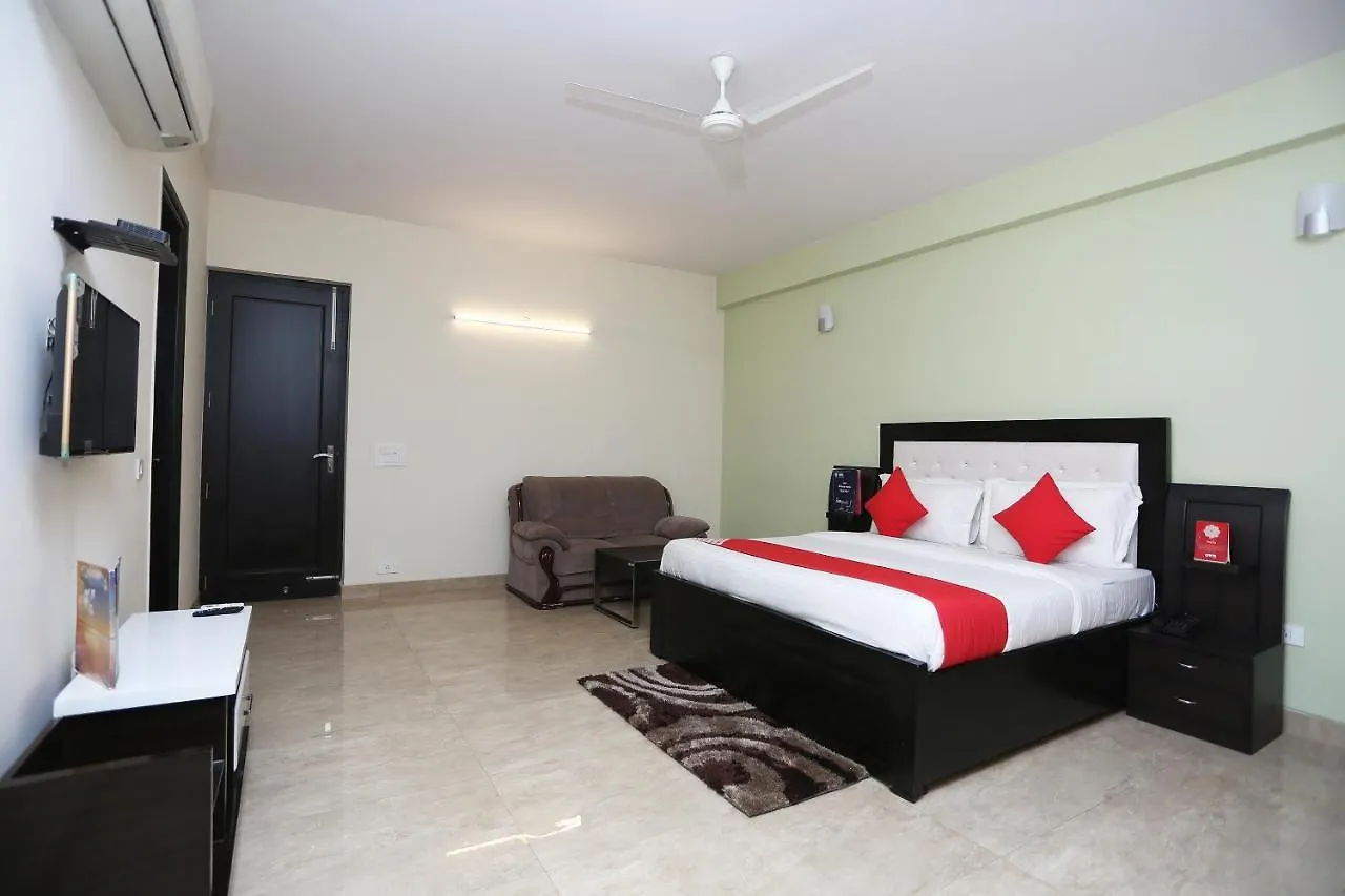 Oyo 27674 Dhairya Residency Gurgaon